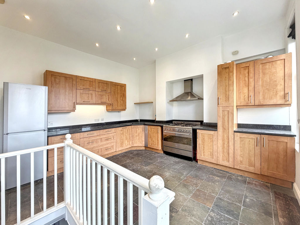 Kitchen- click for photo gallery